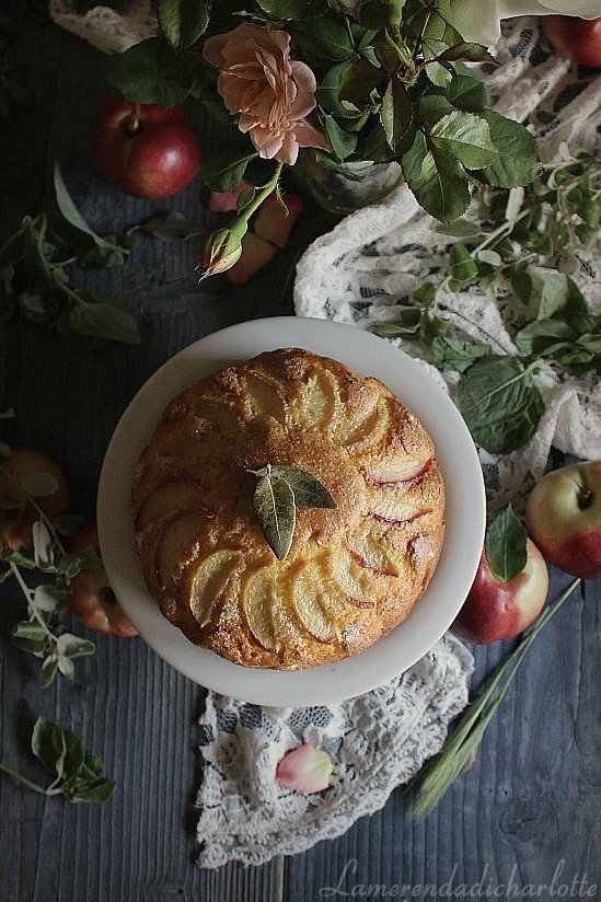 torta allo yogurt e pesche