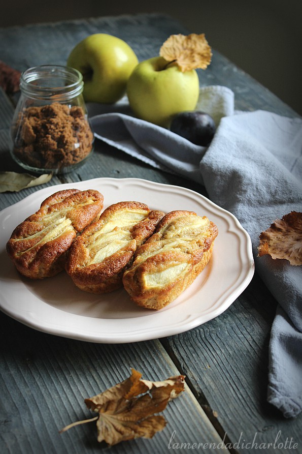 plumcake allo yogurt con zucchero di canna e mele